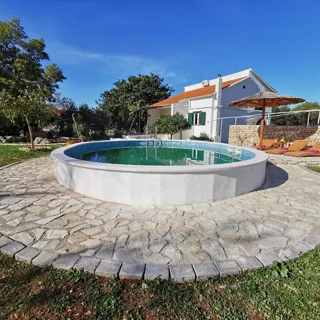 Hvar Mediterranean Ranch House *