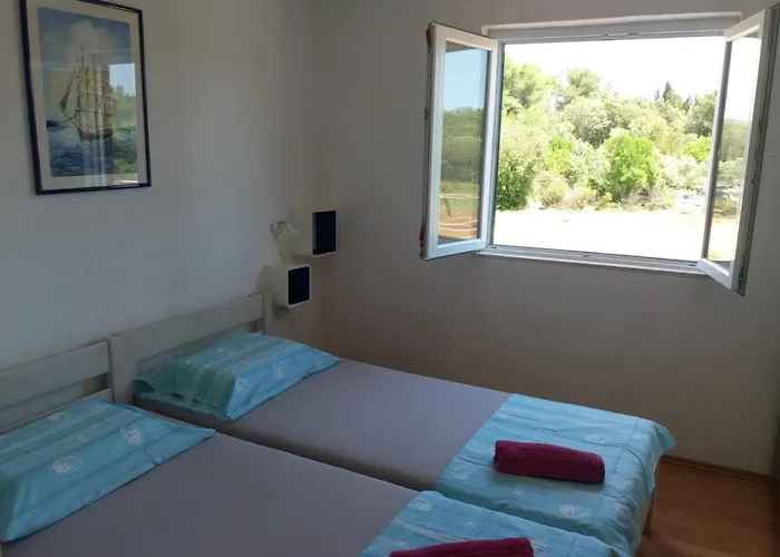 Hvar Mediterranean Ranch House Hébergement de vacances *