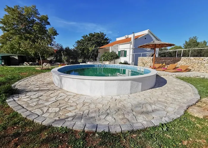 Hvar Mediterranean Ranch House *
