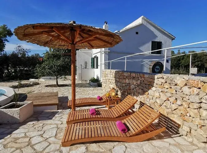Hvar Mediterranean Ranch House Hébergement de vacances *